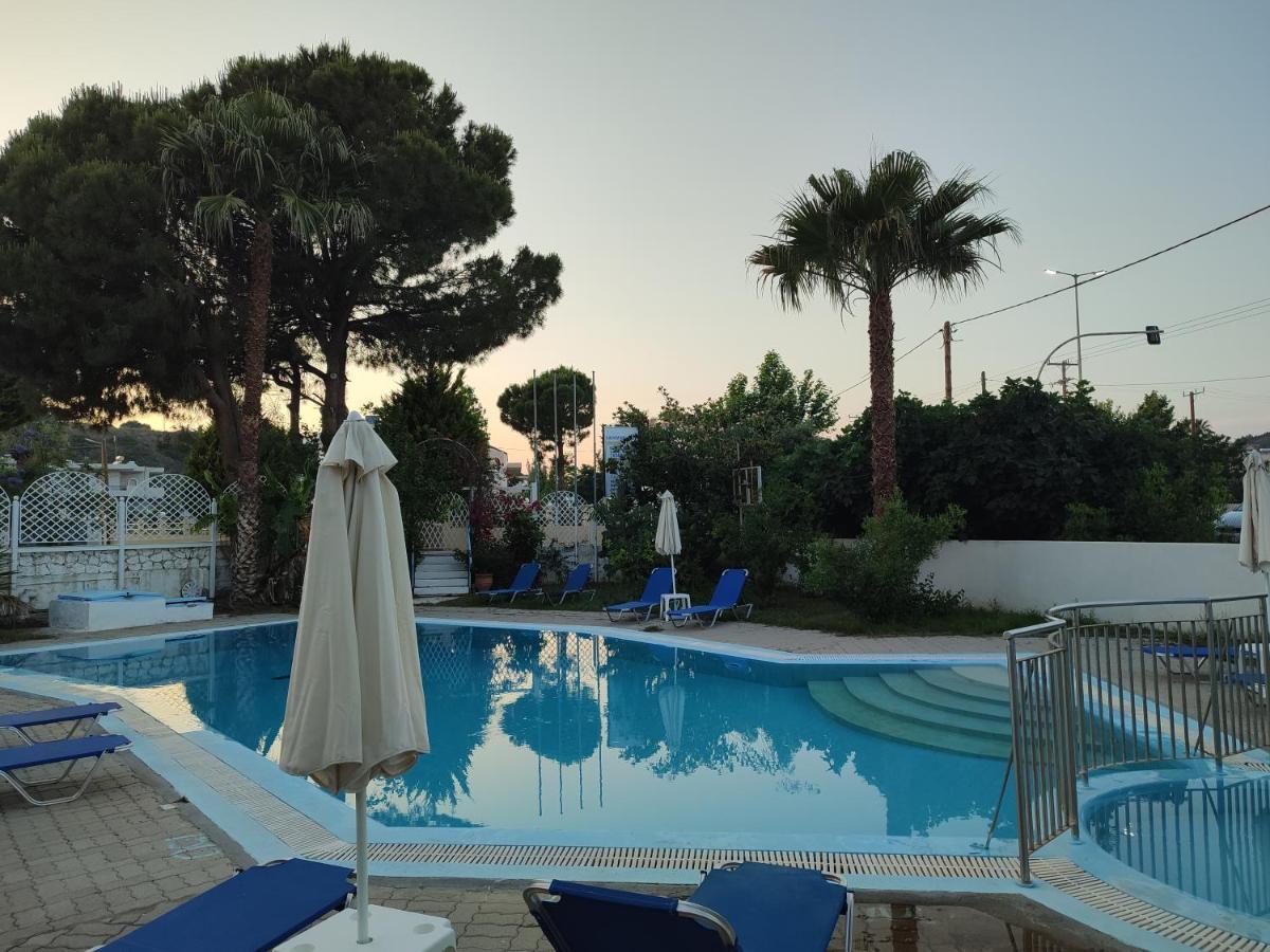 Dolphin Apartments Faliraki Buitenkant foto